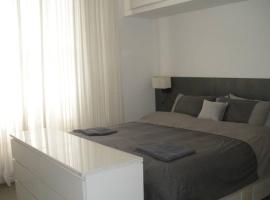 Hotel Photo: 1 Bed Flat Primrose Hill