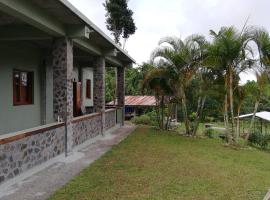 A picture of the hotel: Amazona Nest