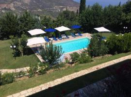 Hotel Foto: THEA STUDIOS #2 with stunning sea view and pool