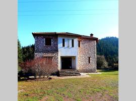 Elati Hills, hotel v destinaci Vitina