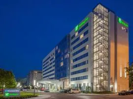 Holiday Inn Cleveland Clinic, an IHG Hotel, hotel in Cleveland