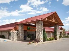 Holiday Inn Cody at Buffalo Bill Village, an IHG Hotel、コーディのホテル