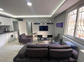 Хотел снимка: LUXURY - LARGE APARTMENT WITH KING SIZE BED AND GARDEN