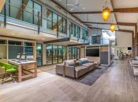 Holiday Inn Cape Cod - Hyannis by IHG