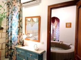 酒店照片: 3 bedrooms house with jacuzzi furnished terrace and wifi at Calamonte