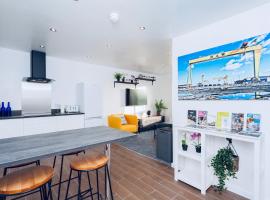 Фотография гостиницы: Cosy and modern apartment HEART OF BELFAST