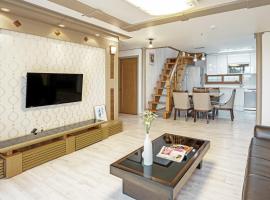 Foto di Hotel: Home Fourest Resort Geoje