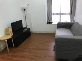 호텔 사진: 1 bedroom apartment at Queenstown with cozy living room & furnished kitchen