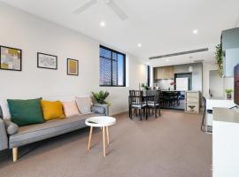 Foto di Hotel: Bright modern apartment near city and Southbank