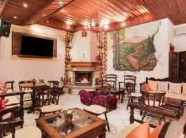 호텔 사진: Alluring Holiday Home in Stournareika with Balcony