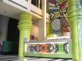 萨邦麦可思万酒店