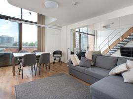 A picture of the hotel: S203S - The Loft by Darling Harbour