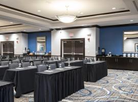 Holiday Inn Indianapolis Airport by IHG, hotel em Indianápolis