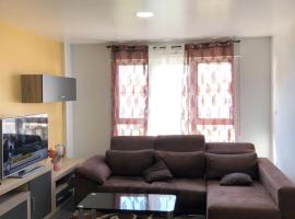 होटल की एक तस्वीर: Apartamento Vacacional Aspe