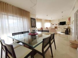 Gambaran Hotel: Entire floor parque nacoes prime apartments expo30