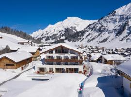 Hotel Schranz - Ski In & Ski Out โรงแรมในเลคอัมอาร์ลแบร์ก