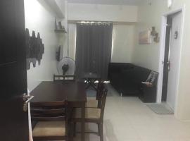 Hotel kuvat: In the heart of the city 1 BR Unit @ Vertis North