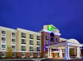 Holiday Inn Express & Suites Niagara Falls by IHG