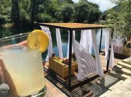 Hotel Tazz - River Front Oasis Collection