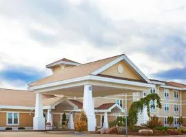 Holiday Inn Express & Suites Iron Mountain by IHG