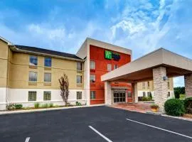 Holiday Inn Express & Suites Crossville, an IHG Hotel, hôtel à Crossville