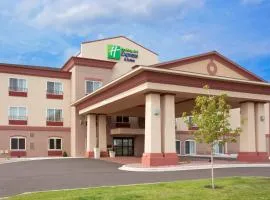 Holiday Inn Express Hotel & Suites Antigo by IHG
