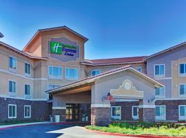 酒店照片: Holiday Inn Express & Suites Beaumont - Oak Valley, an IHG Hotel