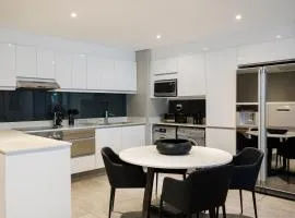 ザ キャピタル エンパイア