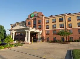 Holiday Inn Express Hotel & Suites Clinton, an IHG Hotel, ξενοδοχείο σε Clinton