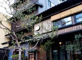THE MACHIYA EBISUYA