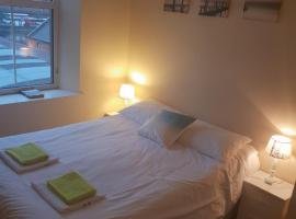 A picture of the hotel: Victorian Quarter City Center Two Bed Apartment