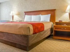 Econo Lodge Broken Arrow-Tulsa โรงแรมในโบรเคนแอร์โรว์