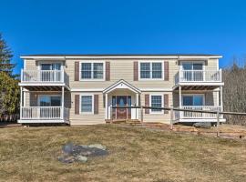Cozy Catskill Condo - 2 Mi to Windham Mountain Ski, ξενοδοχείο σε Windham