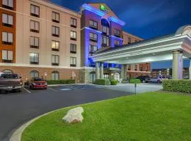 Holiday Inn Express & Suites Lebanon-Nashville Area by IHG