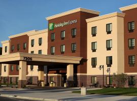 รูปภาพของโรงแรม: Holiday Inn Express & Suites Omaha South Ralston Arena, an IHG Hotel