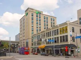 Holiday Inn Express & Suites Pittsburgh North Shore by IHG