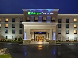 Holiday Inn Express & Suites Malone by IHG