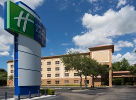 A picture of the hotel: Holiday Inn Express & Suites Plant City, an IHG Hotel