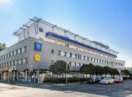 ibis budget Duisburg City am Innenhafen, מלון בדואיסבורג