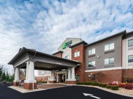 Фотографія готелю: Holiday Inn Express & Suites Rocky Mount Smith Mountain Lake, an IHG Hotel