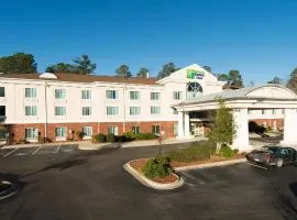 Holiday Inn Express & Suites Walterboro, an IHG Hotel, מלון בוולטרבורו