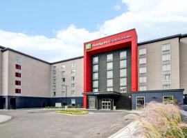 A picture of the hotel: Holiday Inn Express & Suites Oshawa Downtown - Toronto Area, an IHG Hotel