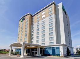 Фотография гостиницы: Holiday Inn Express Hotel & Suites Toronto - Markham, an IHG Hotel