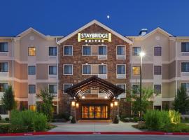 Gambaran Hotel: Staybridge Suites Fayetteville, an IHG Hotel