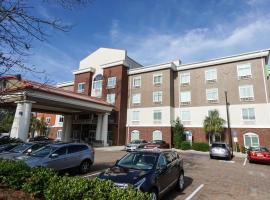 A picture of the hotel: Holiday Inn Express Hotel & Suites Savannah Midtown, an IHG Hotel