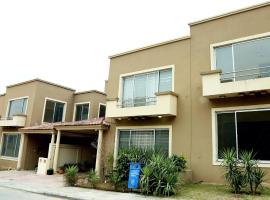 Butterfly Guest House Phase 7 Bahria Town、ラーワルピンディーのホテル