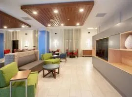 Holiday Inn Express & Suites Phoenix Glendale Dist by IHG