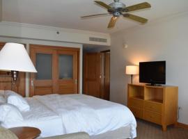 Hotel Photo: Master w lagoon & city views 3 guests (E13)