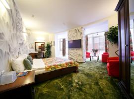 A picture of the hotel: Petrovsky Passage Voronezh Center