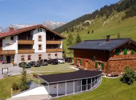 Gasthaus & Pension Alphorn